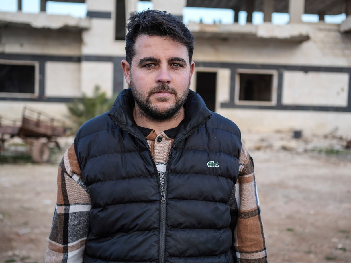 ابن عم احمد الأحمد 