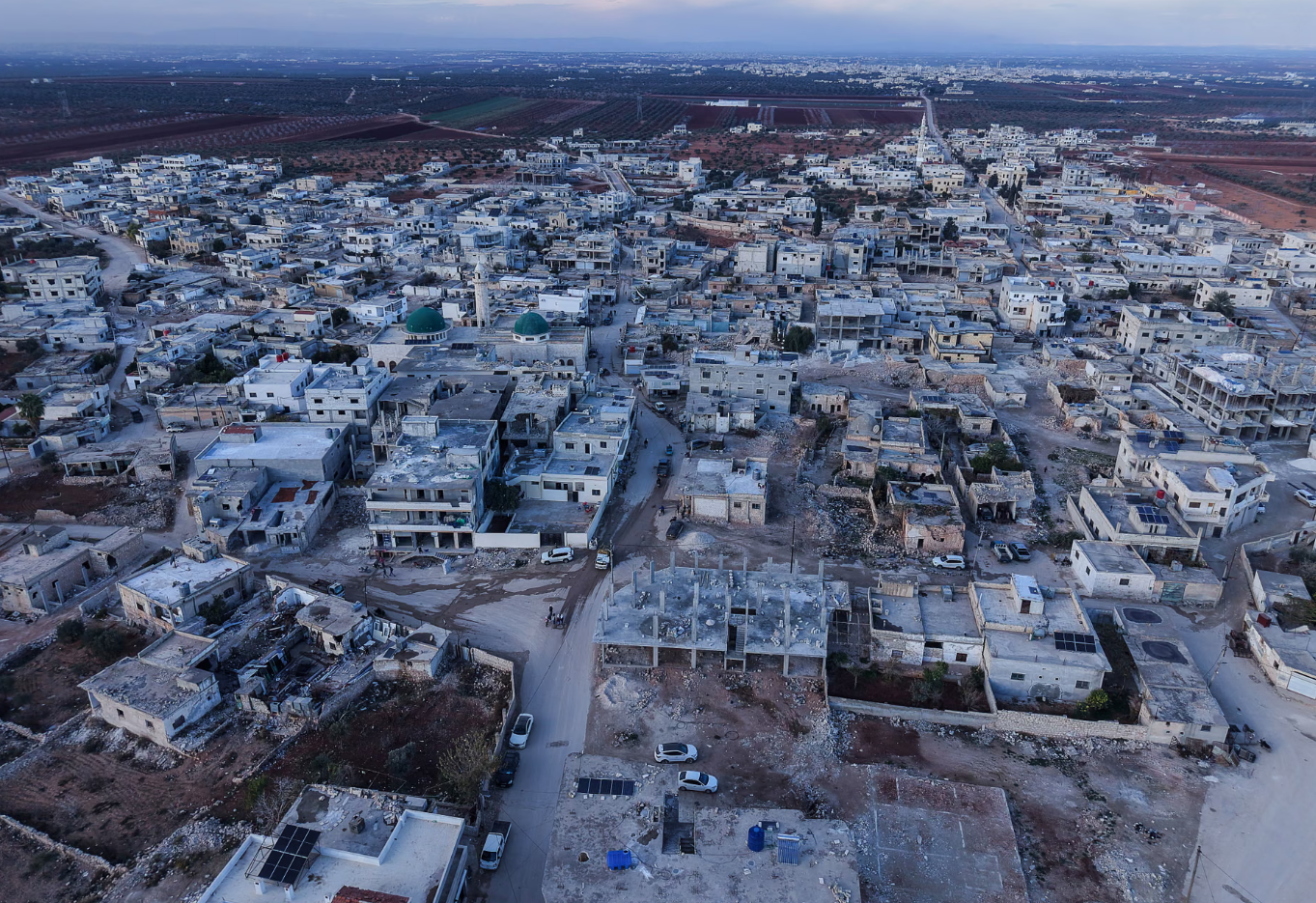 بلدة أحمد الاحمد (الغارديان)