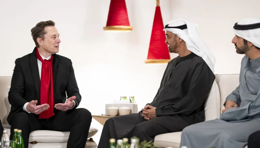بن زايد وإيلون ماسك يبحثان شراكات المستقبل في التكنولوجيا والذكاء الاصطناعي