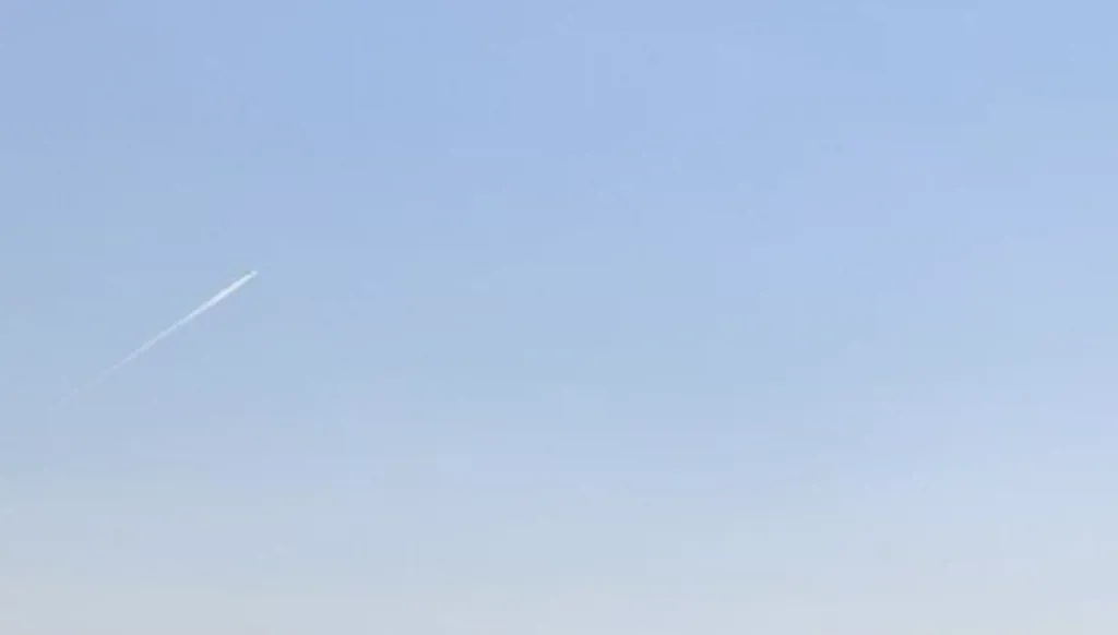 بالفيديو... مناورات صاروخية في عدّة مدن إيرانية