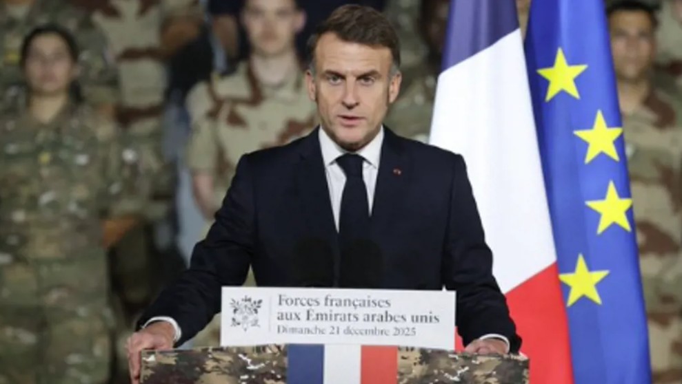 ماكرون (إكس)