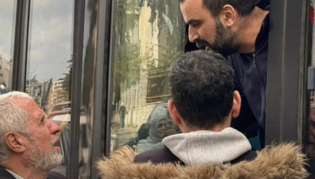 سوريا... إطلاق سراح نحو 70 موقوفاً في اللاذقية (صور)