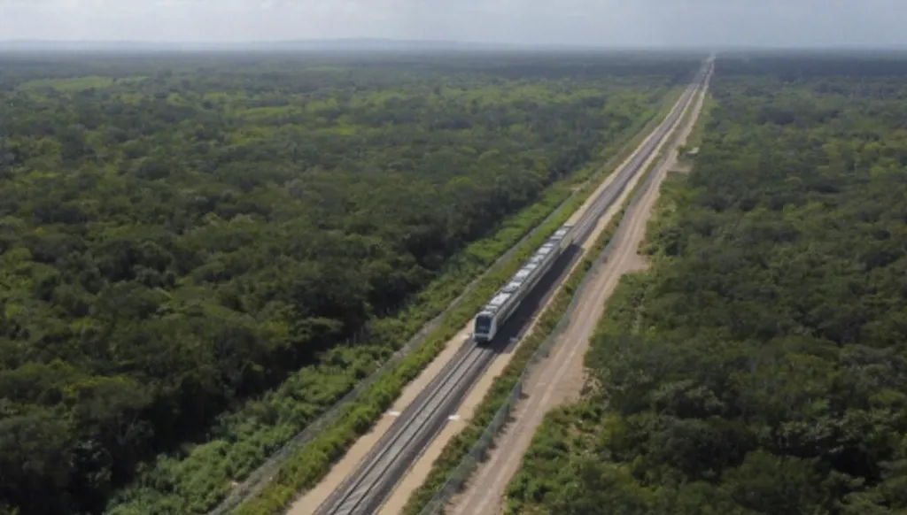 خروج قطار ركاب عن سكته في جنوب المكسيك