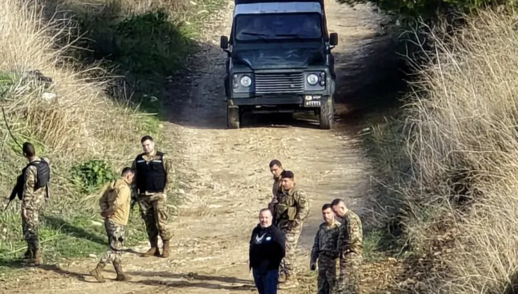 Fatah hands over weapons to Lebanese Army in Lebanon’s largest Palestinian refugee camp