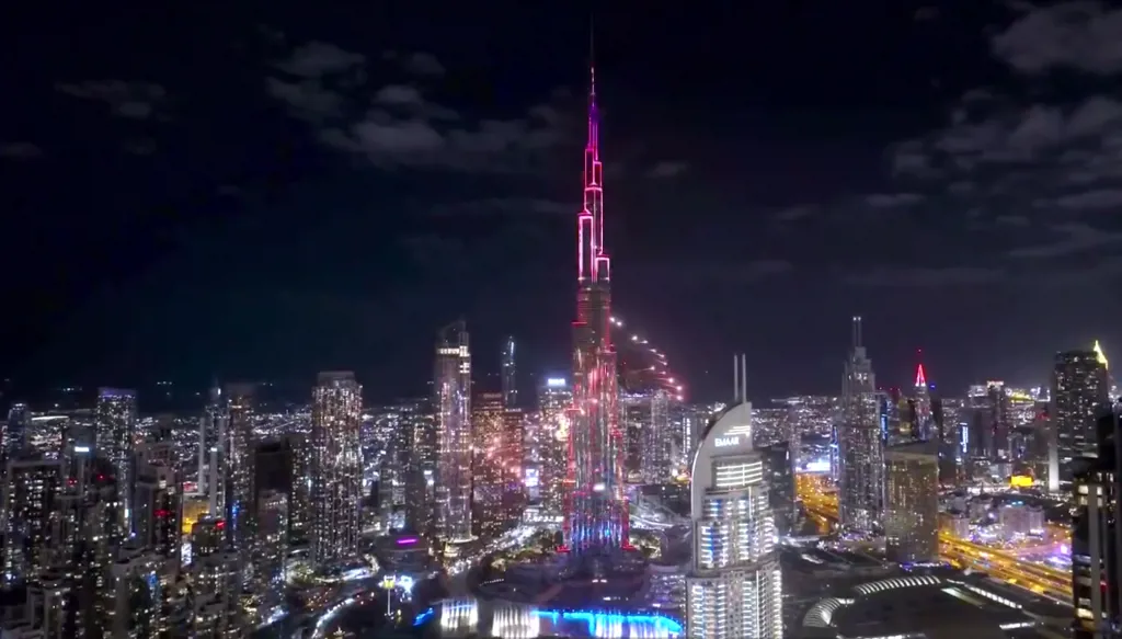 بالفيديو – برج خليفة يُبهر العالم… ودبي تفتح بوابة 2026 بالأضواء المبهرة