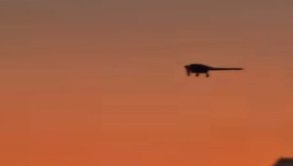 سلاح الظل الأميركي ينكشف: كيف أسقطت المسيّرة الشبحية "Wraith" مادورو؟