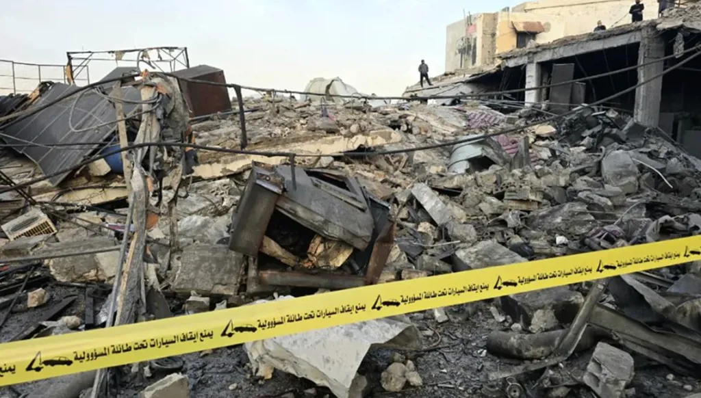 Video and photos: Israeli strike levels building in Sidon’s New Industrial City, leaving widespread destruction