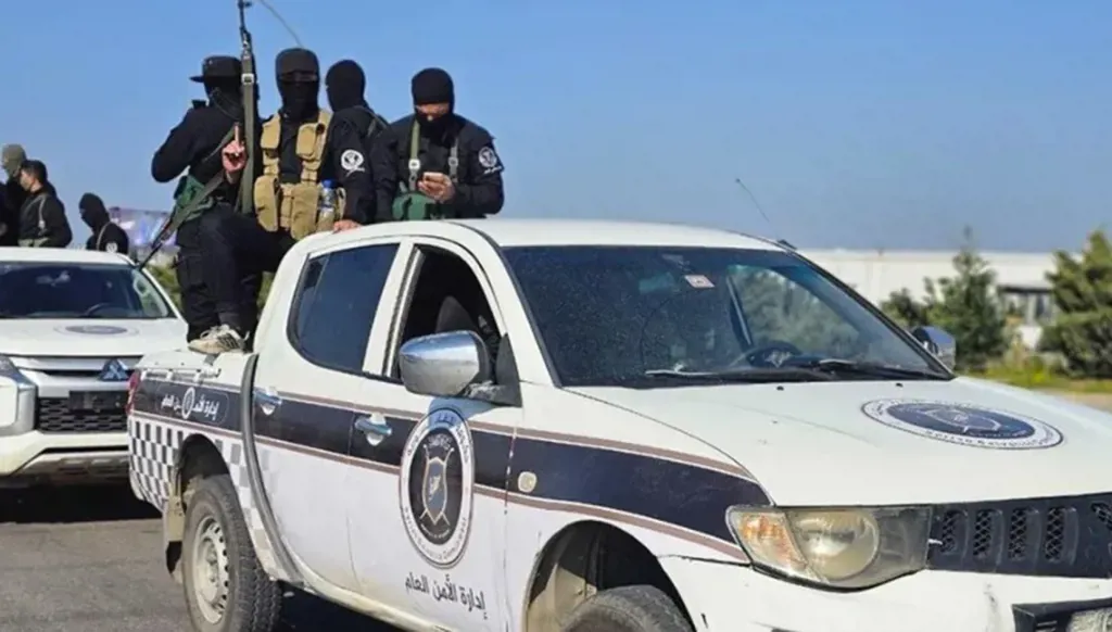 Un ancien officier de la sécurité d'État syrienne arrêté à Idlib pour abus envers des civils