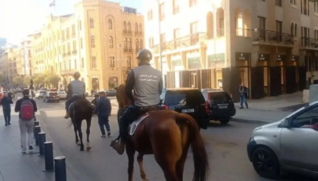 Mounted patrols deployed across Beirut to ease traffic and boost road safety - Video