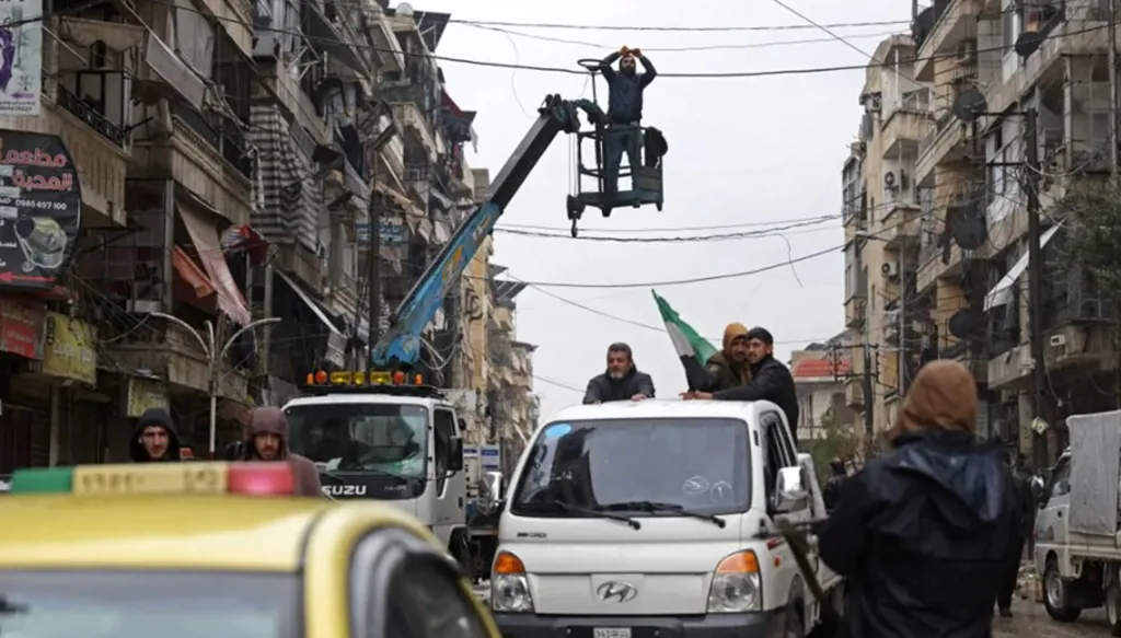Syrian army reports SDF reinforcements near Maskanah and Deir Hafer