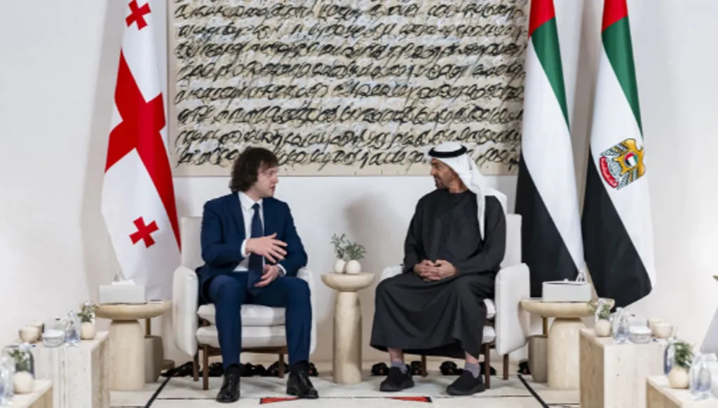 بن زايد يبحث مع رئيس وزراء جورجيا تعزيز التعاون الاقتصادي والاستثماري والاستدامة