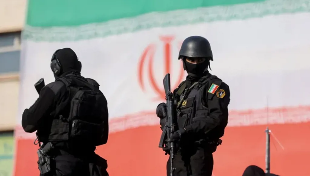 تفاهم سري عبر موسكو… إسرائيل وإيران تعهّدتا بتجنّب المواجهة قبل اندلاع احتجاجات طهران