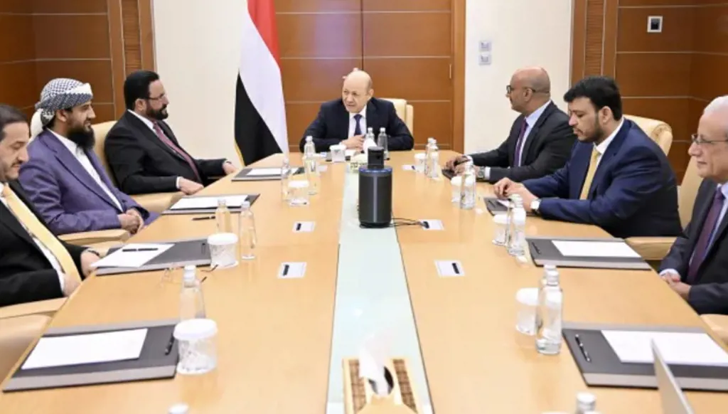 استقالة رئيس الوزراء اليمني وتكليف محسن الزنداني تأليف حكومة جديدة