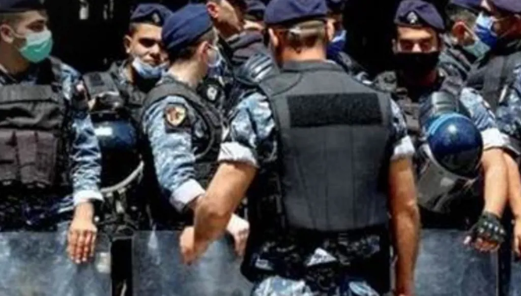 "رويترز": اعتقال وسيط "أموال الأسد" في لبنان وتفكيك شبكة تمويل سرّية