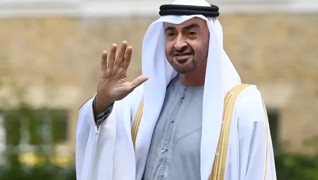 بن زايد في الذكرى الرابعة ليوم العزم: الإمارات قوية بشعبها