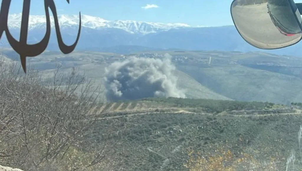 Israeli army launches a series of airstrikes in southern Lebanon