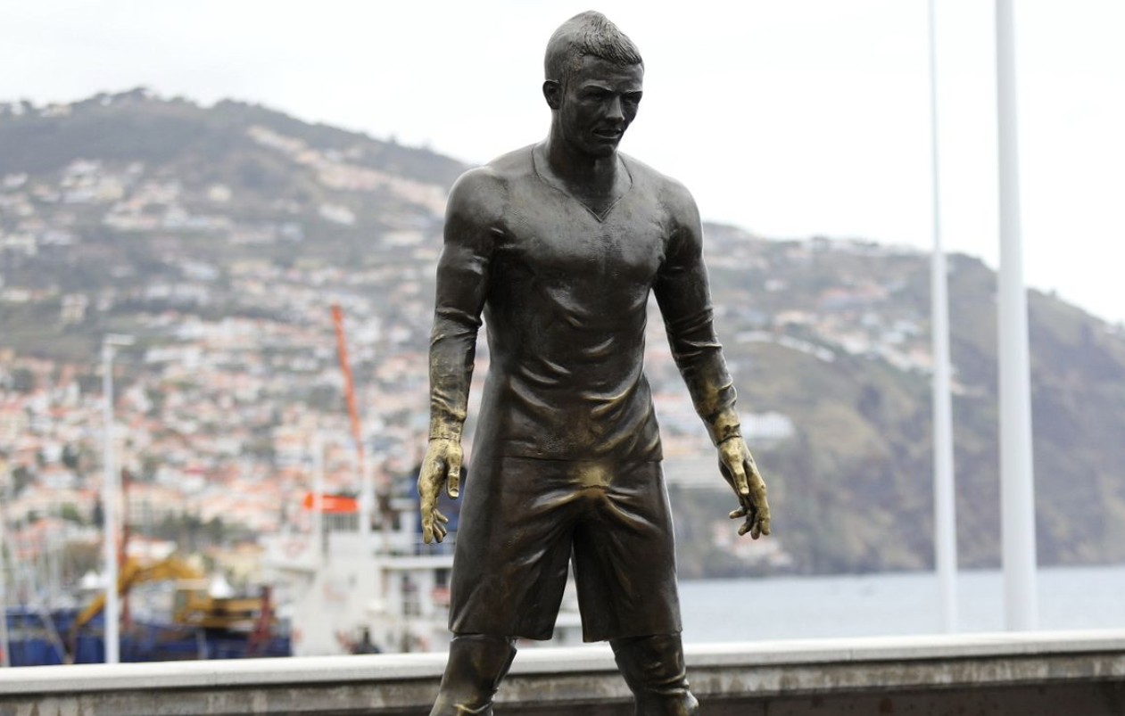 تمثال كريستيانو رونالدو.