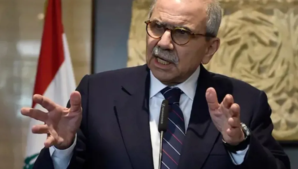 سلام من دافوس يتابع تطورات الجنوب ويطلب استجابة إغاثية سريعة