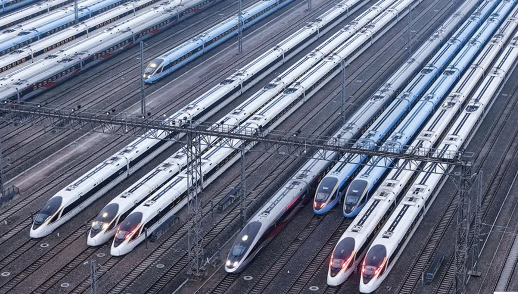 من 50 ألف كيلومتر إلى بيروت: ما الذي يخبرنا به قطار الصين عن لبنان؟