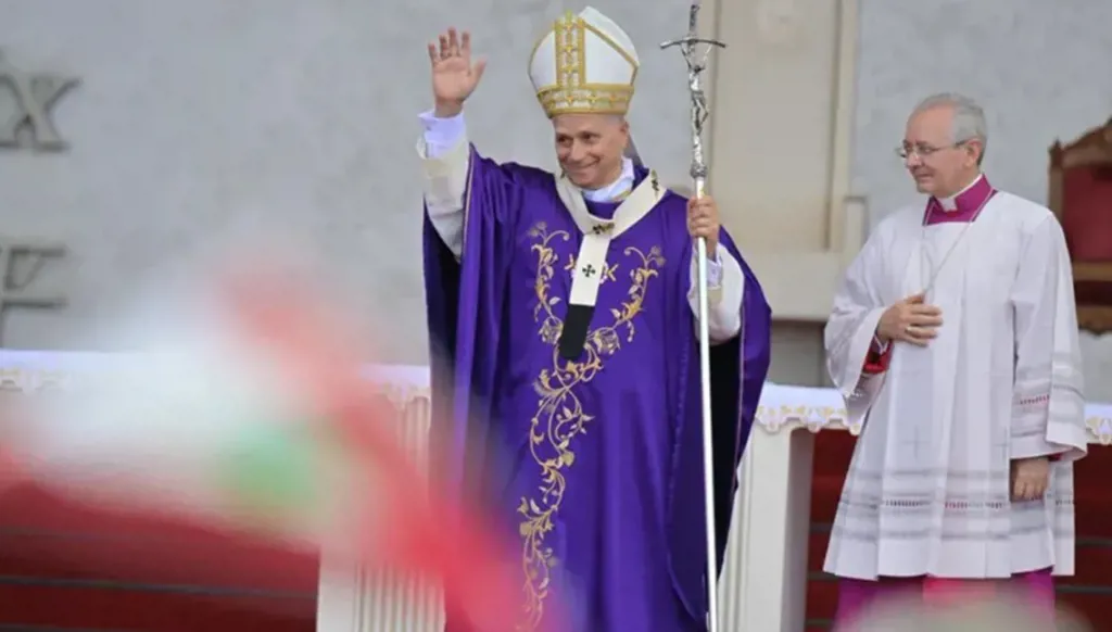 البابا لاوون الرابع عشر يدعو لإنهاء الحرب في أوكرانيا