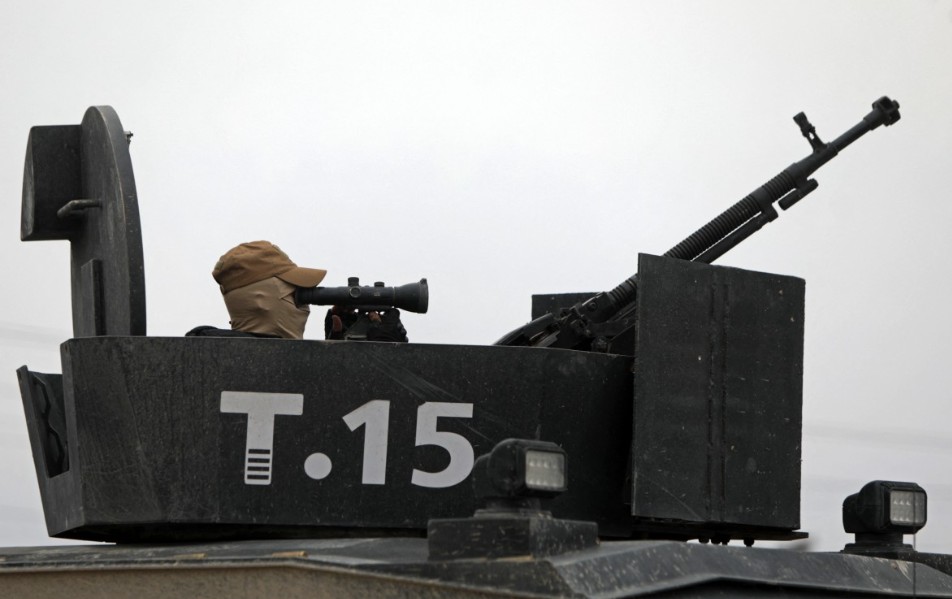 الجيش السوري في الرقة (أ ف ب).