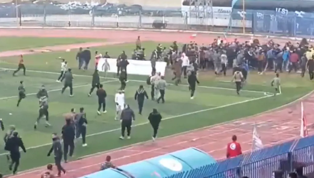 الشغب يضرب الدوري السوري... حكم في المستشفى وغضب يجتاح الشارع الرياضي
