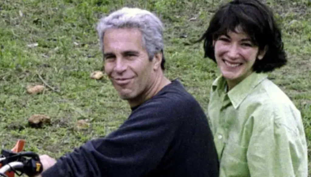 ابنة الناشر روبرت ماكسويل... من هي غيلين شريكة إبستين المدانة؟