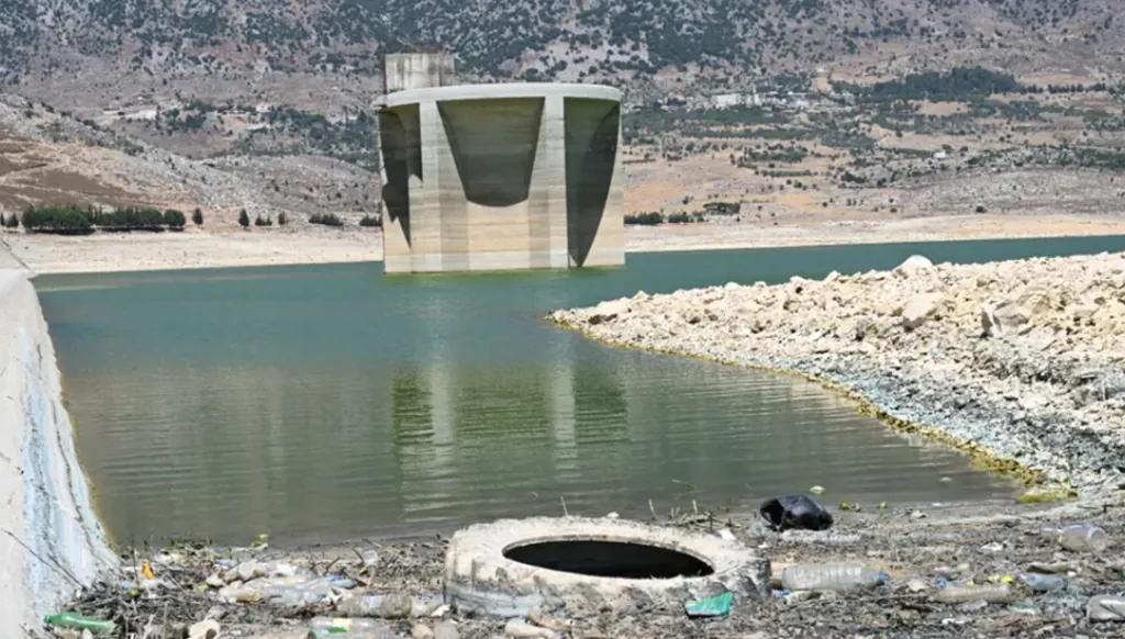بالفيديو- رصد تسرّب محدود في سدّ القرعون… مصلحة الليطاني: لا خطر على السلامة