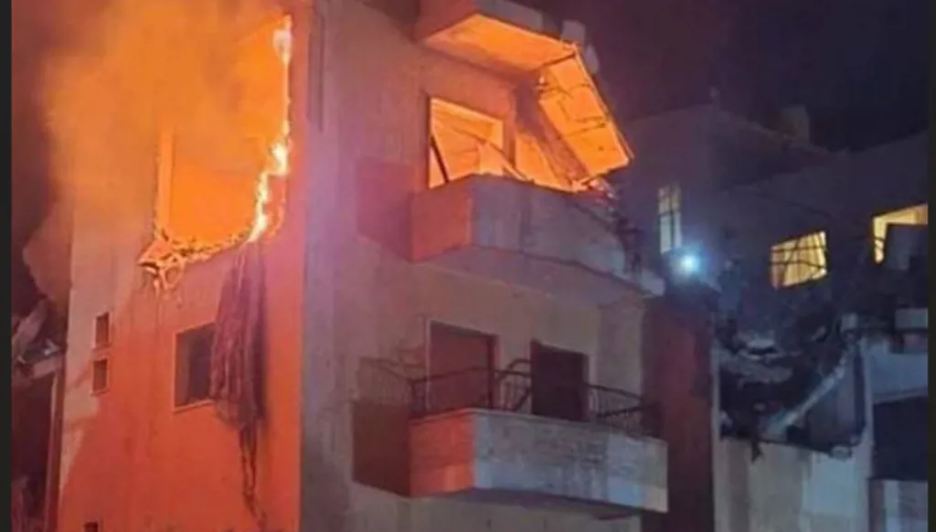 شغل والده منصب المعاون التنفيذي لنصرالله... من هو المستهدف في غارة "علي النهري"؟