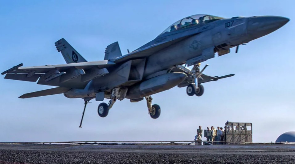 مقاتلة أميركية