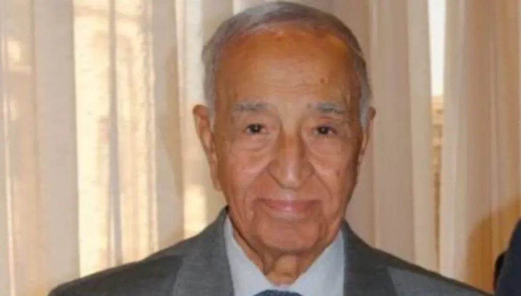 وفاة "شيخ الإذاعيين" في مصر فهمي عمر عن 98 عاماً