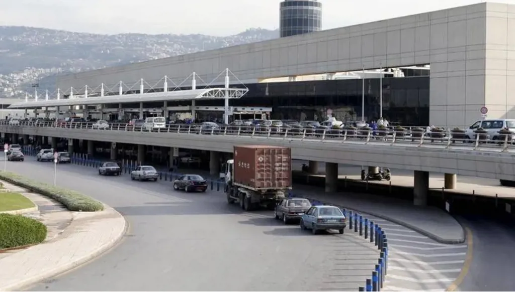 مطار بيروت يعتمد مسارات جويّة آمنة لهبوط الطائرات وإقلاعها