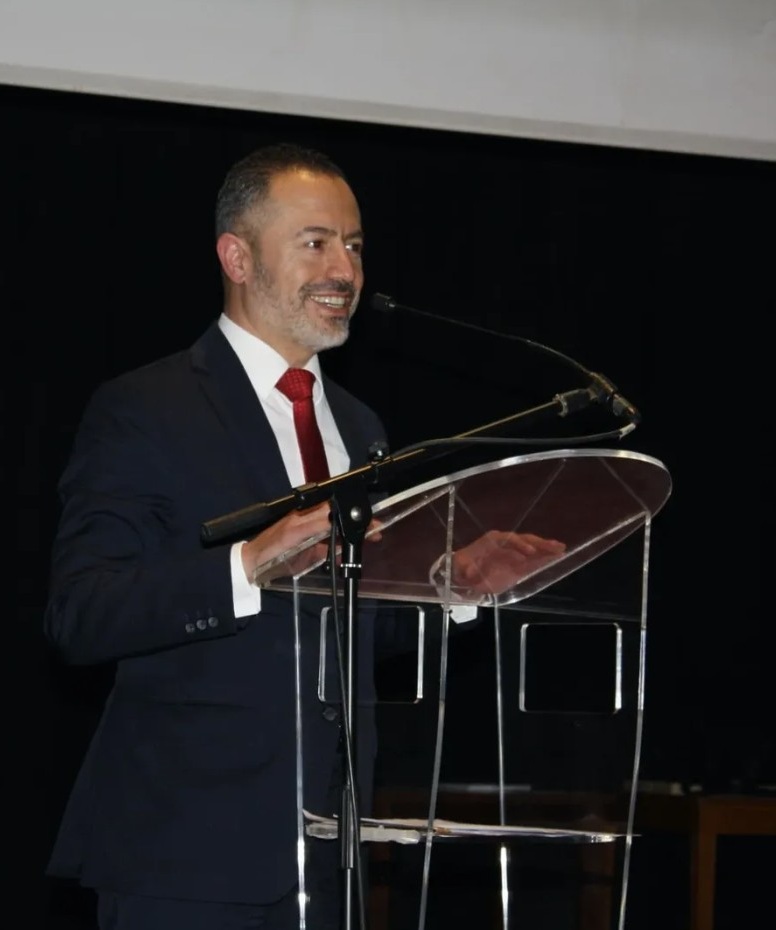 الدكتور حبيب ظريفة. 