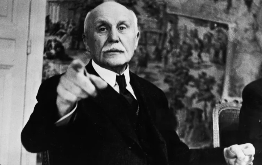 رئيس حكومة فيشي .