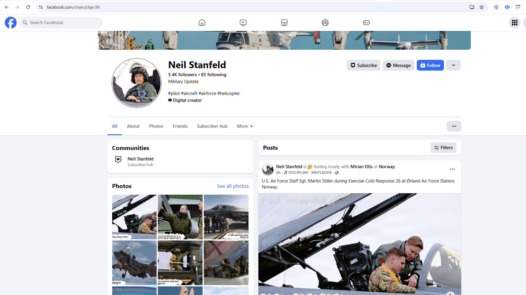 لقطة لصفحة الطيار نيل ستانفلد في الفايسبوك