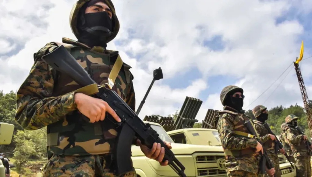 "حزب الله" يرفض قرار الخارجية اللبنانية بحق السفير الإيراني: خطيئة كبرى