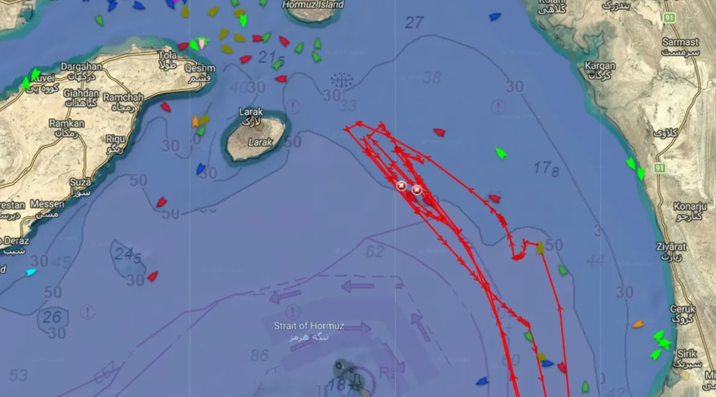 مسار الناقلتين اللتين عادتا أدراجهما من المضيق بعد توقف المفاوضات. (Pole Star Global)