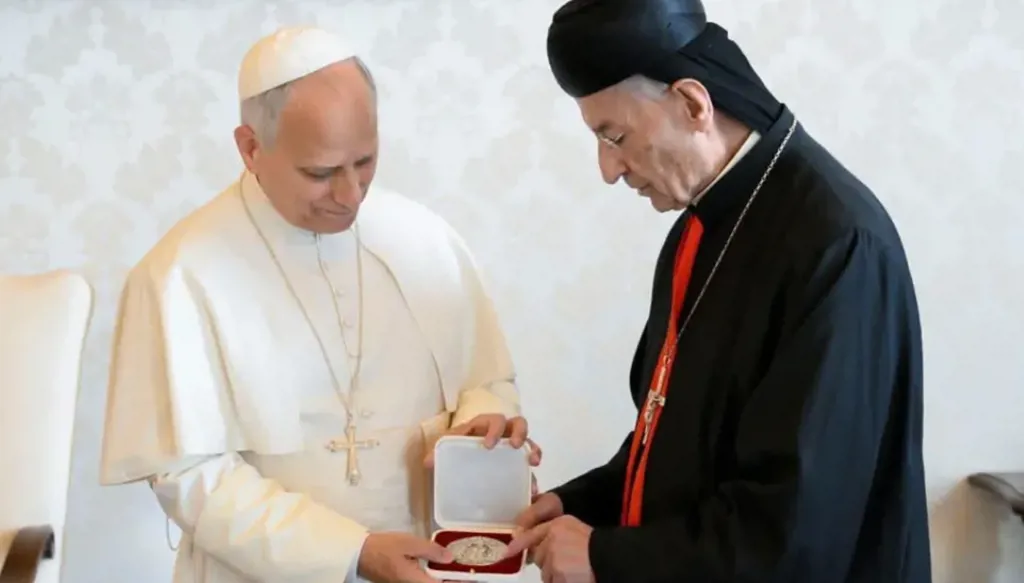 البطريرك الراعي يستنكر الإساءة إلى البابا لاوون الرابع عشر ويؤكد الوقوف إلى جانبه