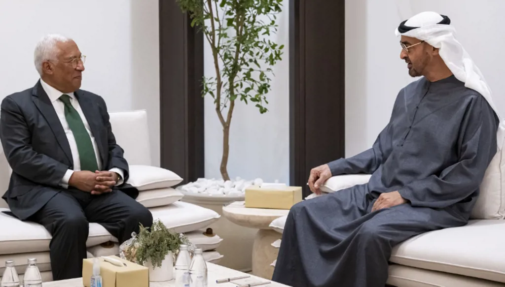 محمد بن زايد يبحث مع رئيس المجلس الأوروبي تطورات الأوضاع في المنطقة