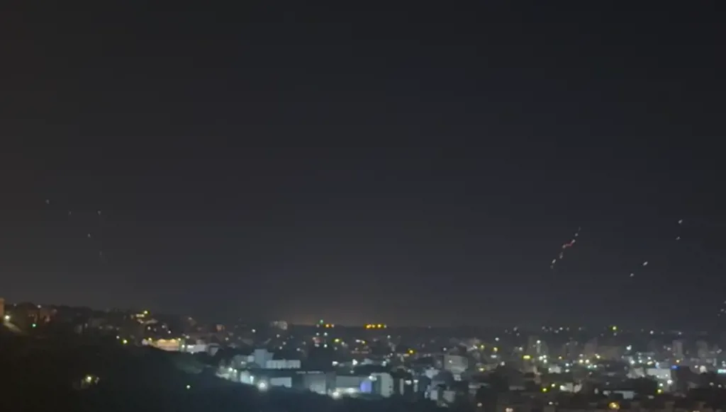 القاضي كلود غانم يكلّف الأجهزة الأمنية كشف مطلقي النار ليل أمس وتوقيفهم في مختلف المناطق