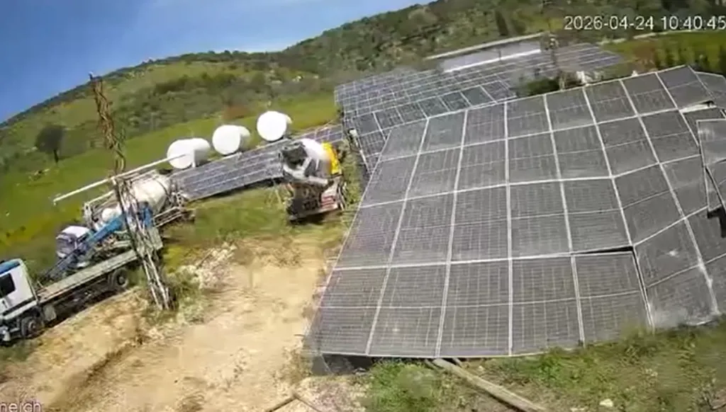 الجيش الإسرائيلي يحقق في تدمير ألواح شمسية في دبل جنوب لبنان