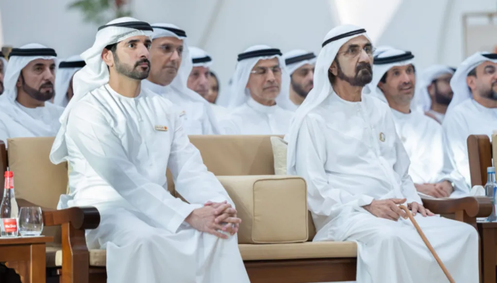 محمد بن راشد يكرّم الفائزين في جائزة "إرث دبي": توثيق الذاكرة خيار لصون الهوية