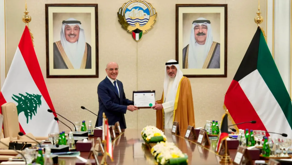وزير الداخلية اللبناني يبحث مع نظيره الكويتي سبل تعزيز التعاون والتنسيق الأمني