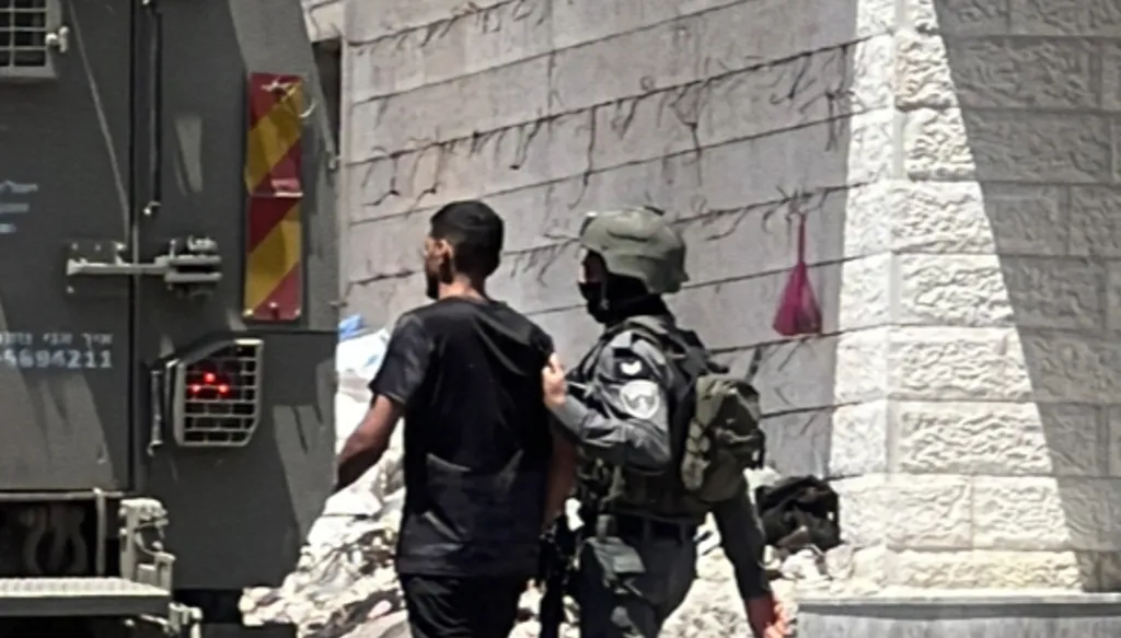 الجيش الإسرائيلي يعلن بدء عملية عسكرية واسعة في مخيم قلنديا