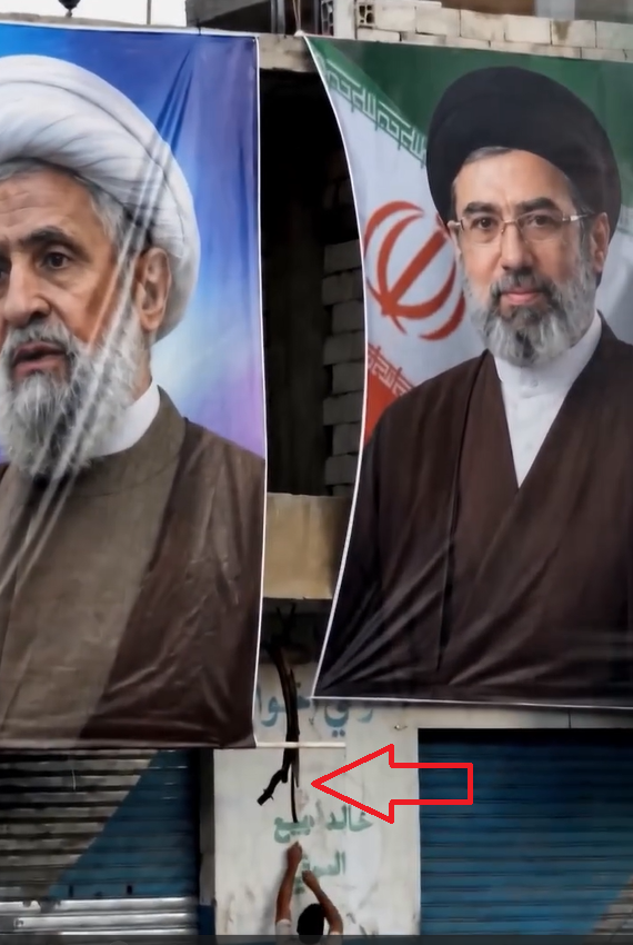 مؤشرات الى الذكاء الاصطناعي اشرنا اليها بالاحمر 