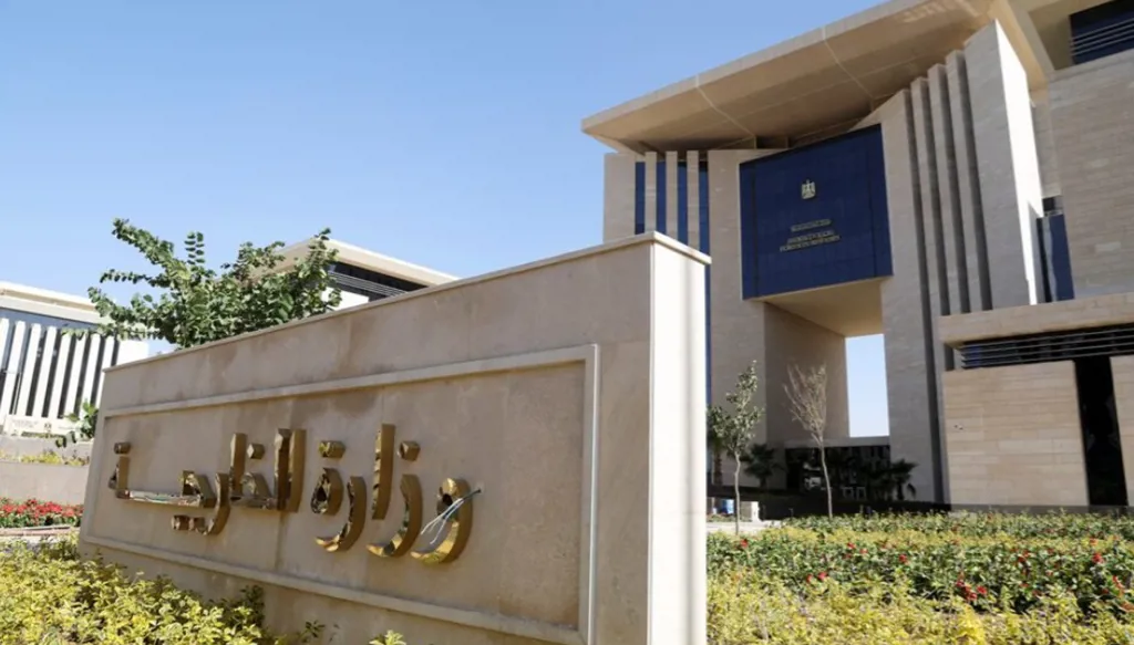 مصر وإثيوبيا عند حافة أزمة أوسع... ماذا وراء طرد الديبلوماسيين؟