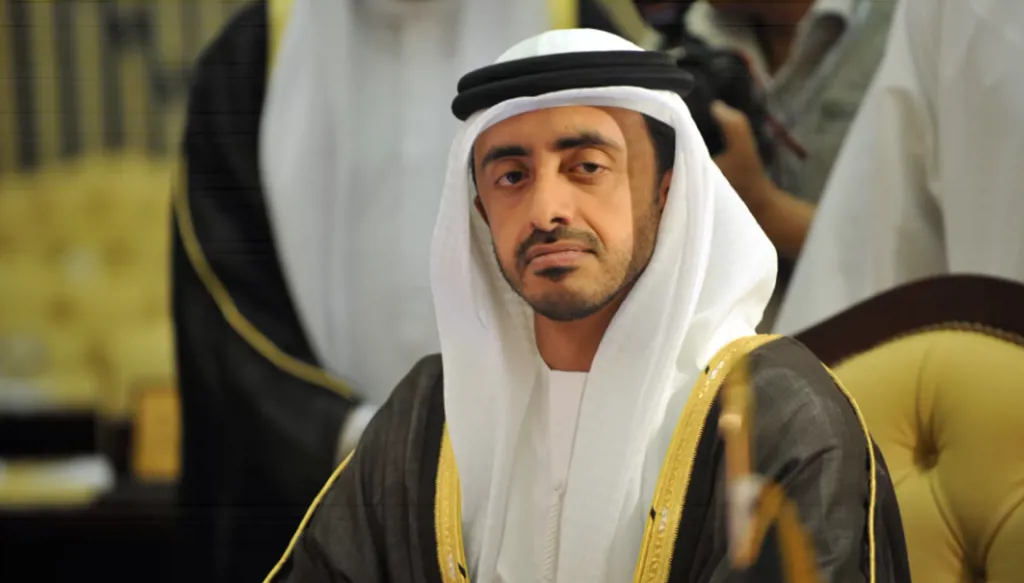 عبدالله بن زايد يبحث تطورات المنطقة مع وزراء خارجية خمس دول عربية