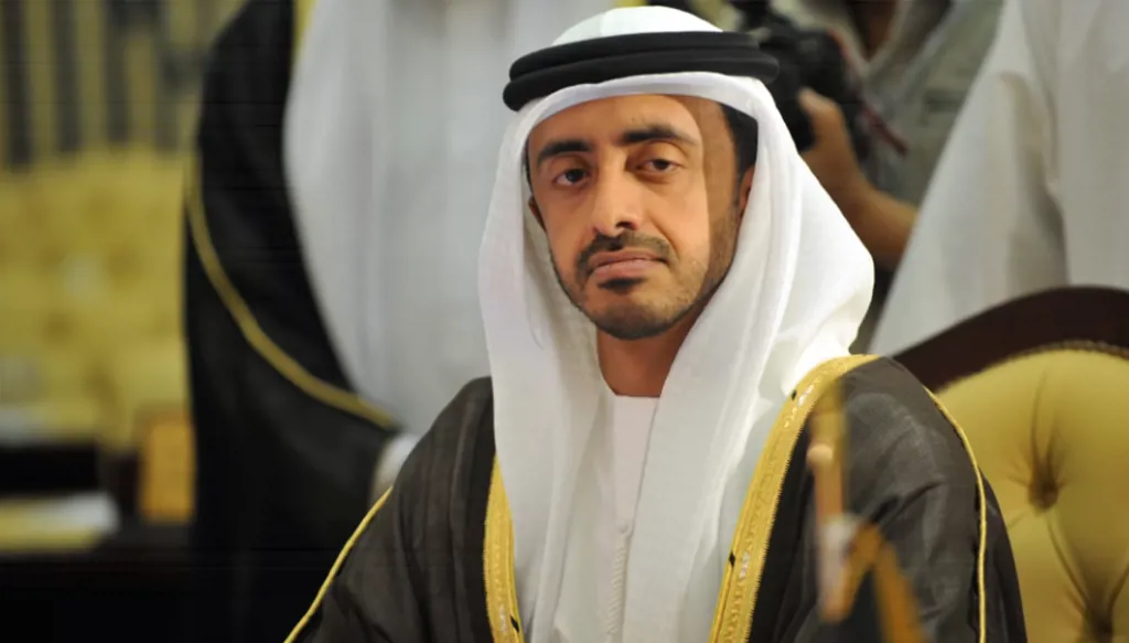 عبدالله بن زايد يدين إطلاق النار داخل كنيسة في الكرك ويؤكد دعم الإمارات للأردن