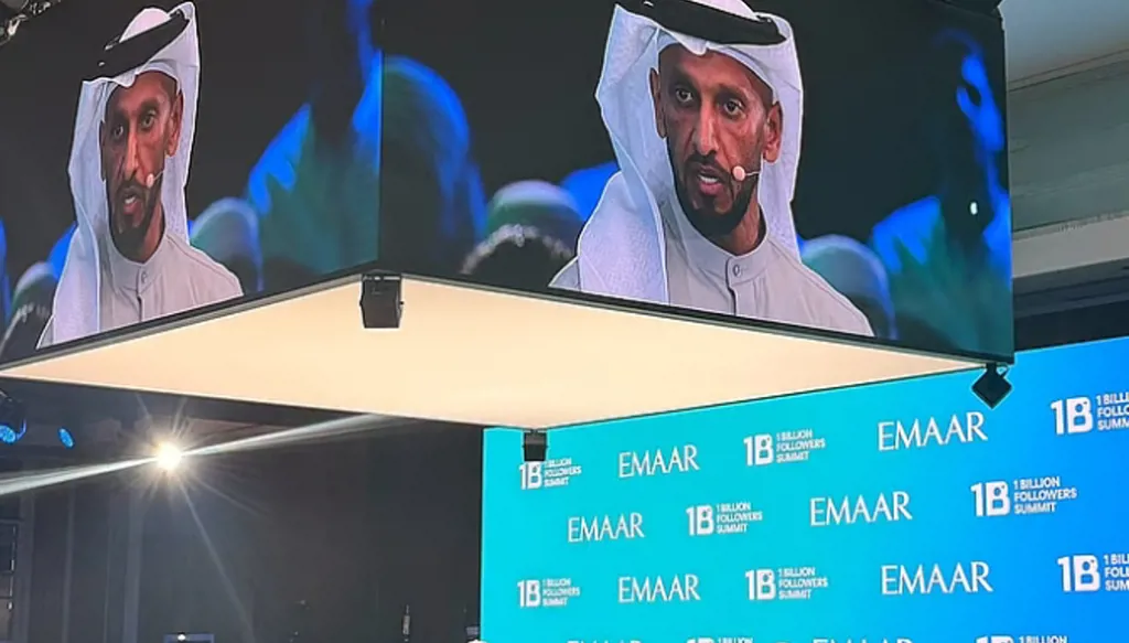 عبد الله آل حامد ضمن جلسة بعنوان "ما هي سردية الإمارات؟": الضجيج الرقمي لا يصنع الواقع