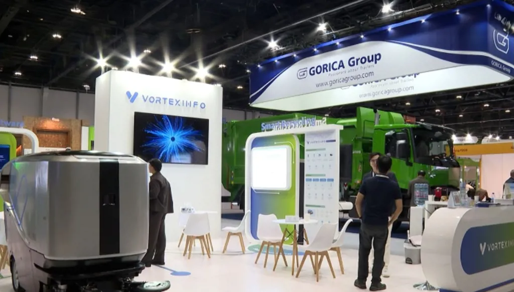 روبوت تنظيف الشّوارع... أحدث ابتكارات "أسبوع أبو ظبي للاستدامة 2026"